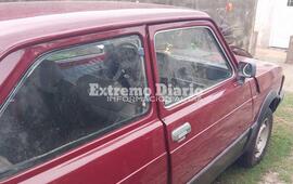 El hombre cont&oacute; que le abrieron el auto y le robaron pertenencias.
