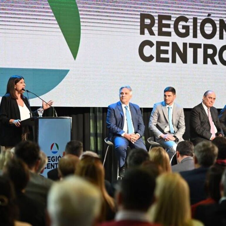 Imagen de Clara García: La región centro es cosa seria, por eso se debe respetar a sus gobernadores y sus políticas de desarrollo