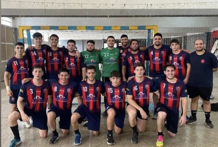 Imagen de Talleres logró 2 triunfos en Handball Masculino.