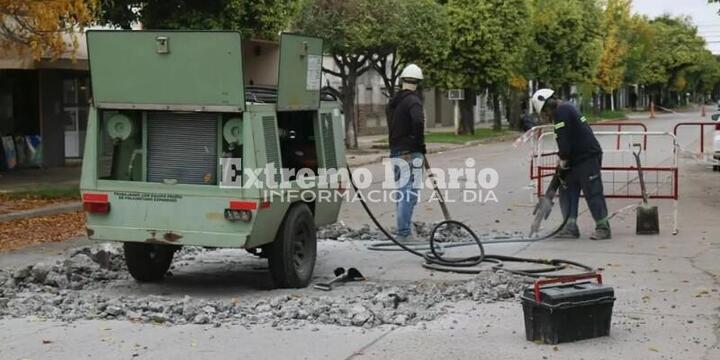 Imagen de Plan de bacheo: Trabajos sobre calle Rivadavia al 900