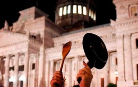 Imagen de Hubo cacerolazos en Capital Federal, en rechazo a la cadena nacional de Milei