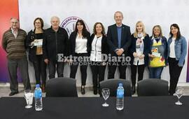 Imagen de Entrega de FFE a escuelas incorporadas de la ciudad