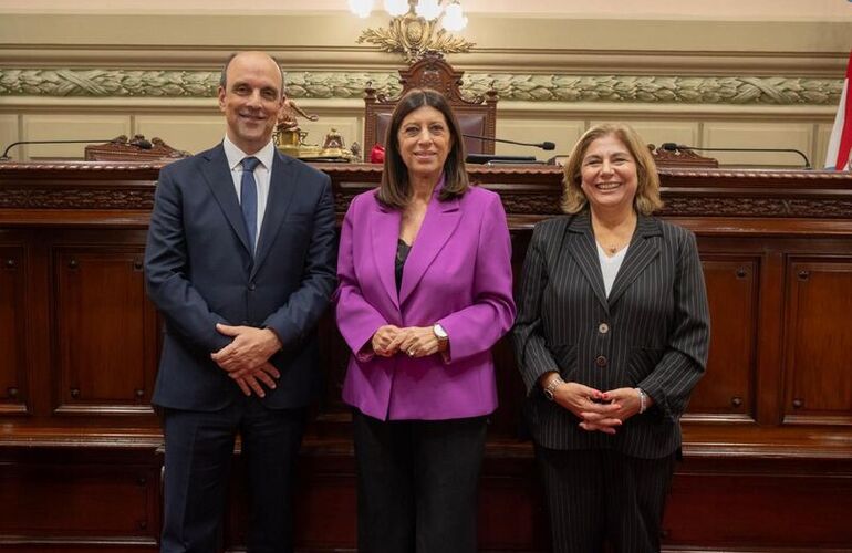 Imagen de Clara Garc&iacute;a fue reelecta presidenta en la C&aacute;mara de Diputadas y Diputados