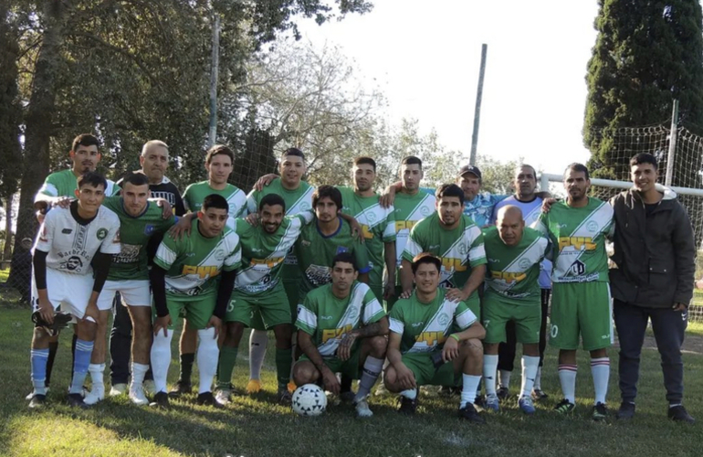 Imagen de La Reserva y 1era División de los Amigos de la Estación jugaron amistosos ante Cosmos.