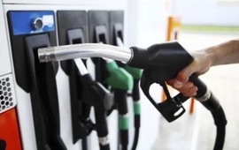 El mi&eacute;rcoles llegar&aacute; un reajuste del 6 por ciento en el precio de la nafta.
