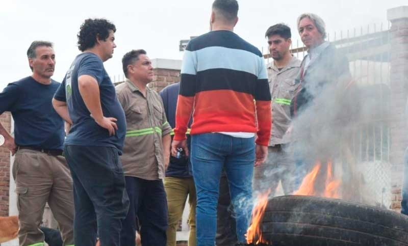 Imagen de Contin&uacute;a la huelga de aceiteros contra el Impuesto a las Ganancias y la reforma laboral: es en todo el pa&iacute;s y por tiempo indeterminado