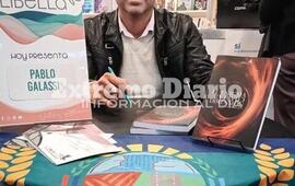 Imagen de Fighiera: Pablo Galassi present&oacute; su novela en la Feria del Libro