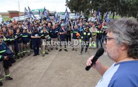 Imagen de Aceiteros: Asambleas para preparar el paro general del 9 de mayo
