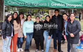 Imagen de Fighiera: Encuentro de mujeres en la plaza P&uacute;blica