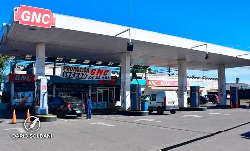 Imagen de Tiradores en moto balearon la estaci&oacute;n de servicio