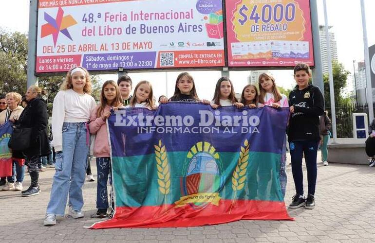 Imagen de Fighiera: Tercera experiencia en la Feria del Libro