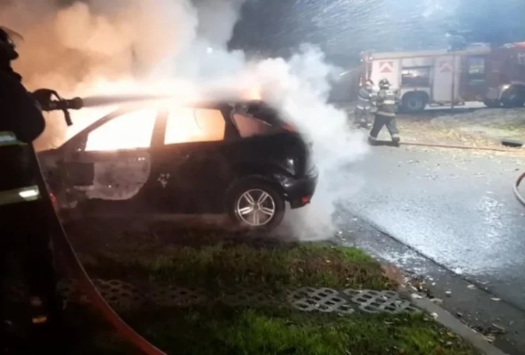 Imagen de Volvieron al ataque los quemacoches