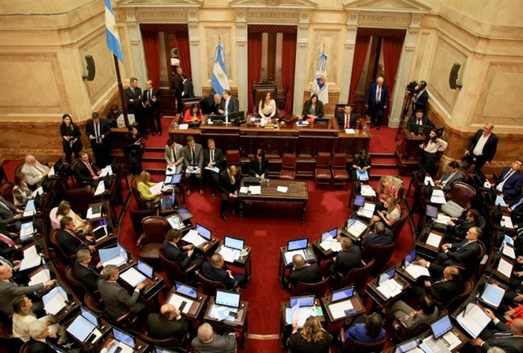 Imagen de El Senado retoma esta semana el tratamiento de la Ley Bases y el paquete fiscal en comisiones