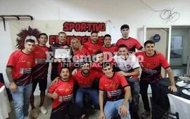 Gustavo "Canelo" Lorenzi, utilero, recibi&oacute; un reconocimiento especial.