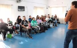 Imagen de Inici&oacute; el curso de estrategias de comercializaci&oacute;n digital en Fighiera