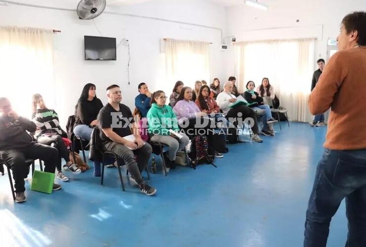 Imagen de Inició el curso de estrategias de comercialización digital en Fighiera