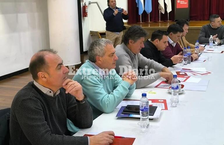 Imagen de Carlos Pighin participó de la primera reunión del Ente de Coordinación Metropolitana