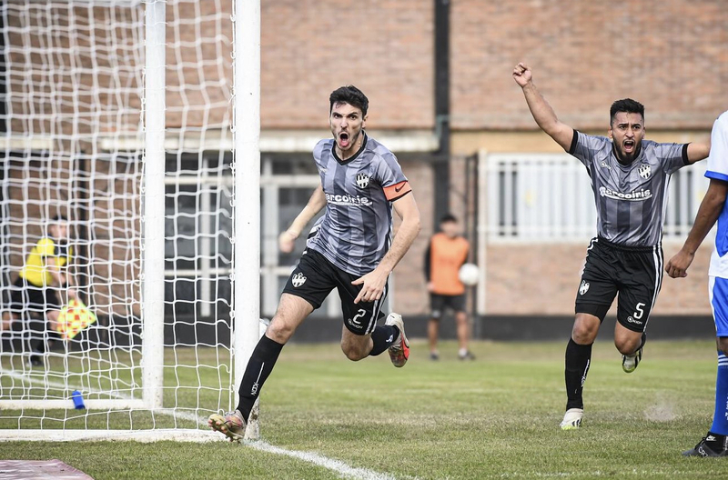 El capit&aacute;n Santiago Fiore anot&oacute; el 1-0.