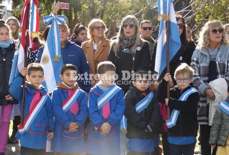 Imagen de Acto oficial por el 214° aniversario de la Revolución de Mayo