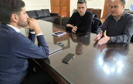 Imagen de Alvear: Tras la declaraci&oacute;n de ciudad, Pighin estuvo junto al Gobernador