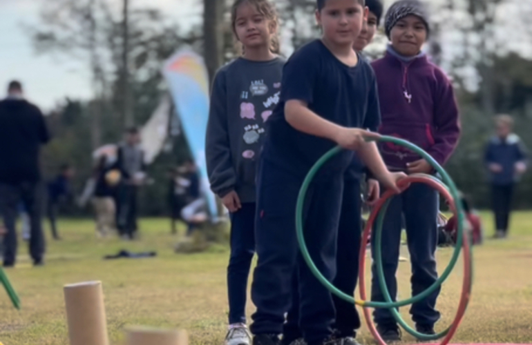 Imagen de 1er Encuentro Anual Deportivo y Recreativo, organizado por la Comuna y el Ministerio de Educación Provincial.