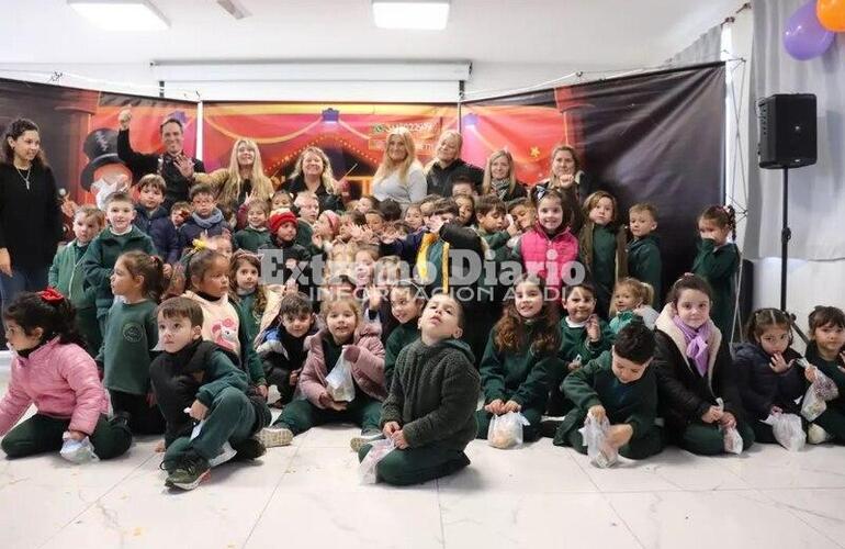 Imagen de Festejo por el Día de la Jardines de Infantes en Fighiera