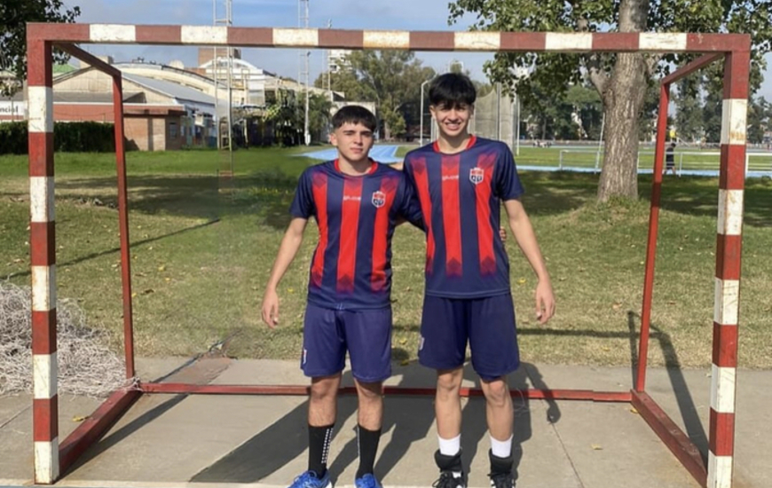 Imagen de El handball de Talleres con 2 jugadores a los Seleccionados.