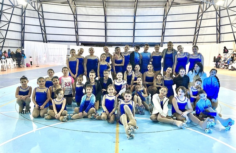 El grupo de pat&iacute;n a cargo de la profe Yamila V&aacute;zquez.