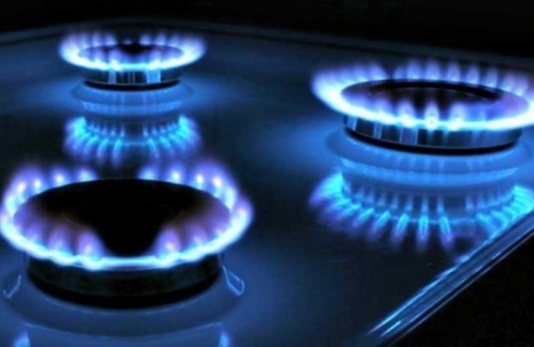 Imagen de Aumentos del 100 y 155% a la electricidad en hogares de ingresos bajos y medios