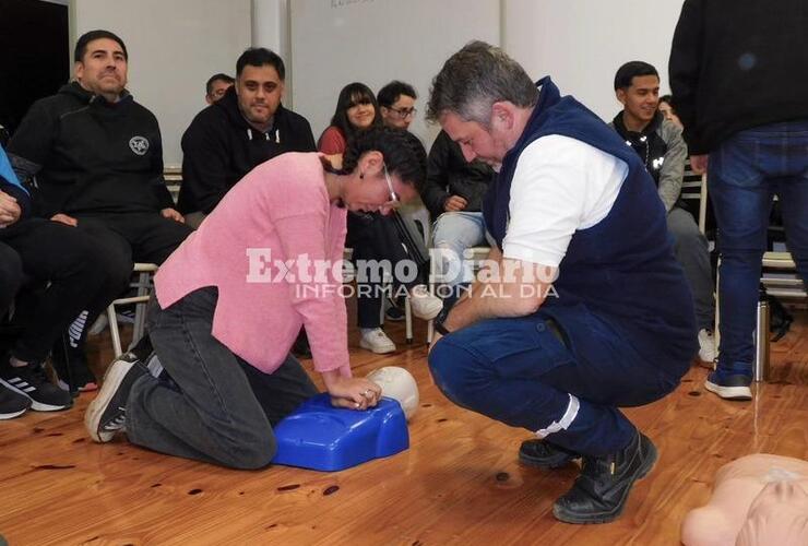 Imagen de Alvear: Curso de RCP para alumnos de la carrera de Técnico en Mantenimiento Industrial