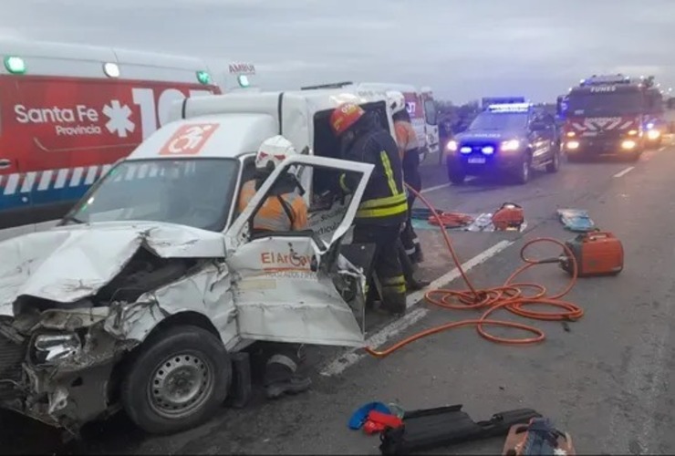 Este lunes se registró un choque múltiple en la autopista a la altura de Funes. Este lunes se registró un choque múltiple en la autopista a la altura de Funes.