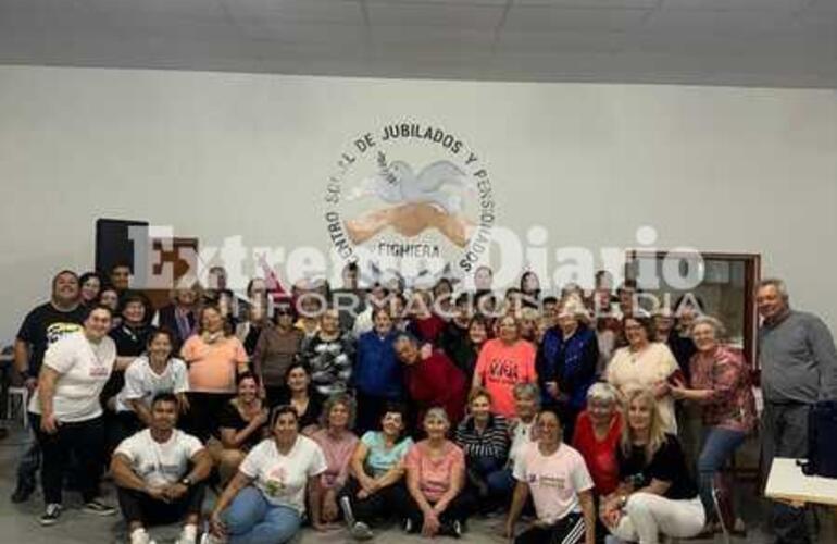 Imagen de Fighiera: Se realizó una jornada recreativa para abuelos