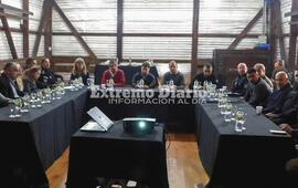 Imagen de Reuni&oacute;n para coordinar los cortes de la Ruta N&deg;21 a la altura del arroyo Fr&iacute;as