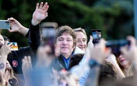 Noviembre de 2023: la &uacute;ltima visita de Milei a Rosario, antes de ganar las elecciones presidenciales. (Alan Monz&oacute;n/Rosario3)