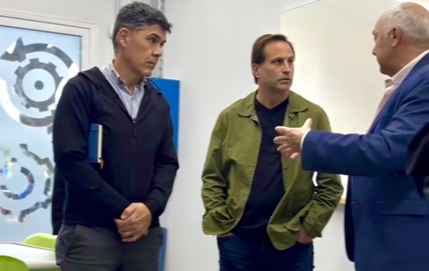 Imagen de Representantes de empresas y del gobierno provincial, visitaron Tecnolagos.