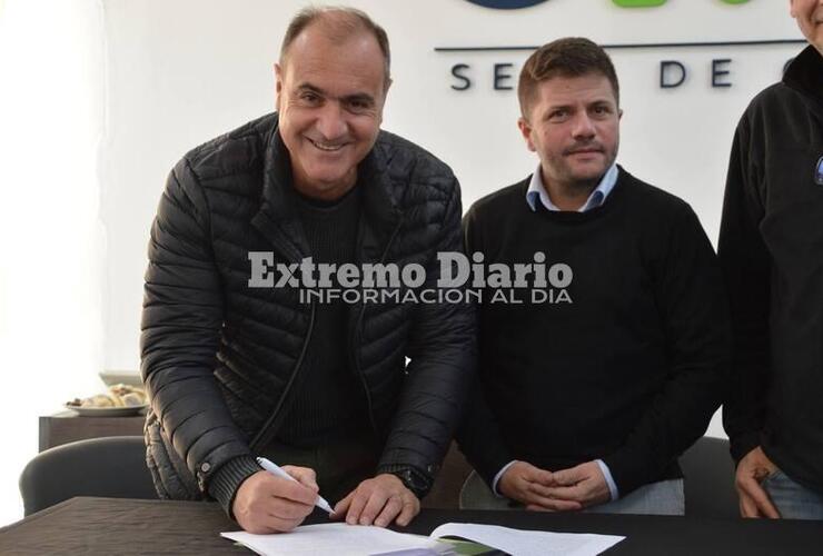 Imagen de Plan Incluir: La Comuna de Alvear firm&oacute; un convenio para la incorporaci&oacute;n de luminarias led