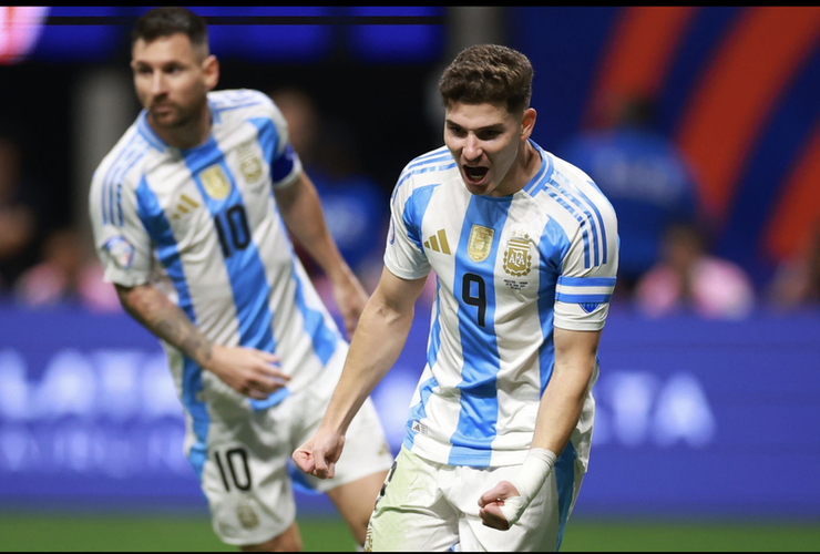 Imagen de Argentina venci&oacute; 2-0 a Canad&aacute; en el debut de la Copa America 2024.