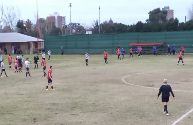 Imagen de 1era división: Unión venció 5-3 a Talleres en los Cuartos de Ida.